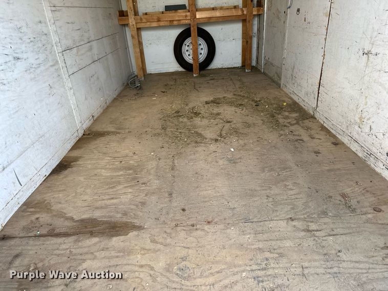 image for item EN2554 2009 Royal Cargo enclosed cargo trailer