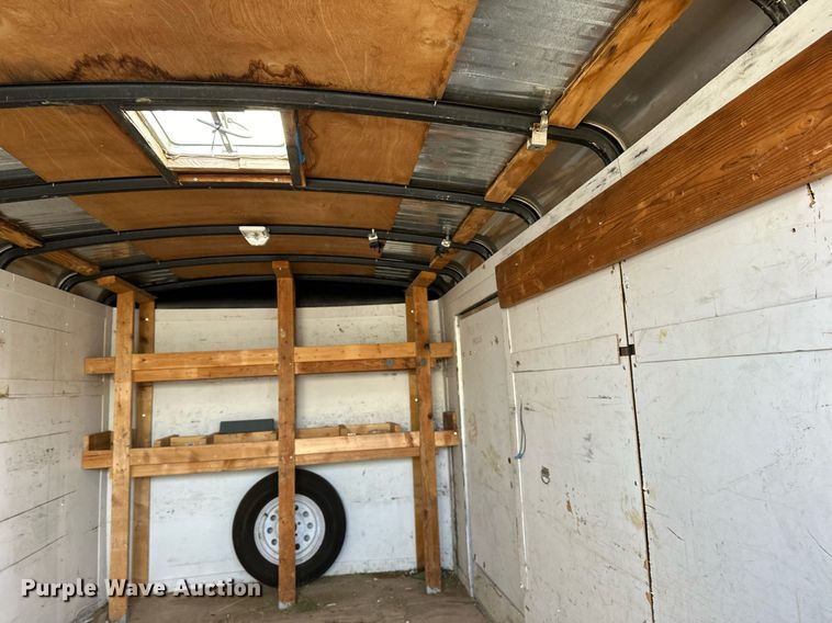 image for item EN2554 2009 Royal Cargo enclosed cargo trailer