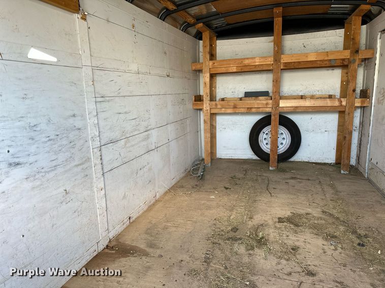 image for item EN2554 2009 Royal Cargo enclosed cargo trailer