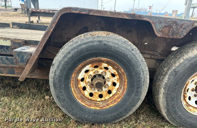 image for item EN2573 2009 Behnke BCT2014ET tilt deck equipment trailer