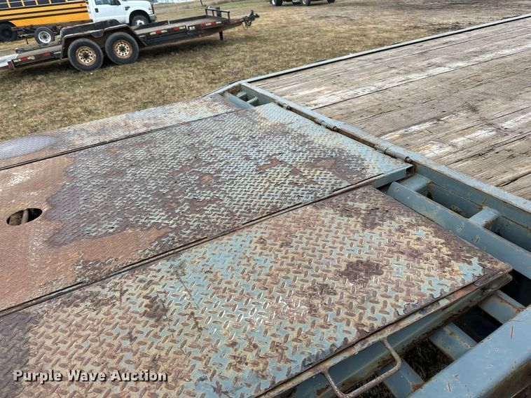 image for item EN2574 2012 Behnke FB8X521GN equipment trailer