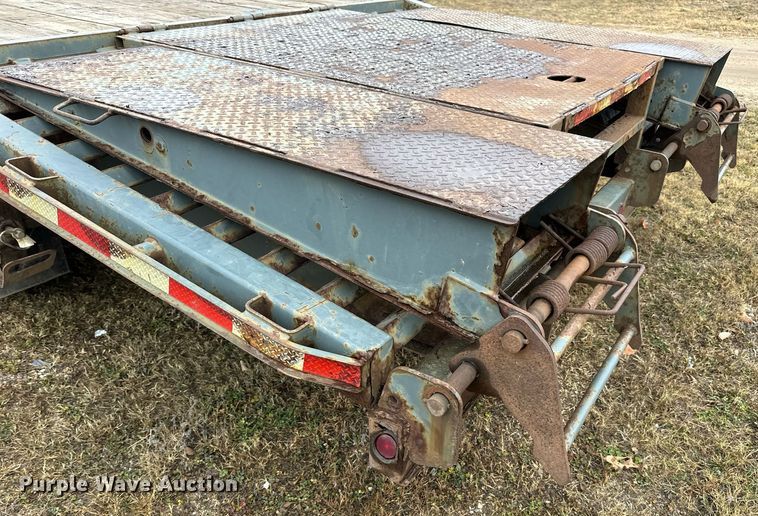 image for item EN2574 2012 Behnke FB8X521GN equipment trailer