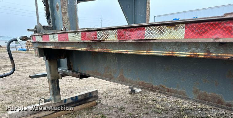 image for item EN2574 2012 Behnke FB8X521GN equipment trailer