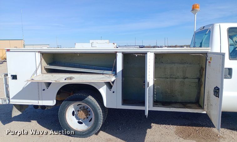 image for item EN8556 2012 Ford F550 Super Duty XL utility / service truck