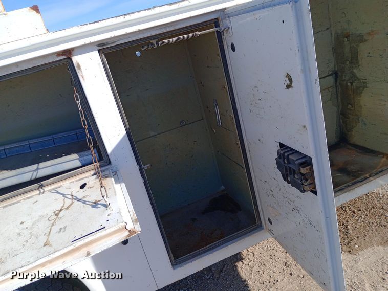 image for item EN8556 2012 Ford F550 Super Duty XL utility / service truck