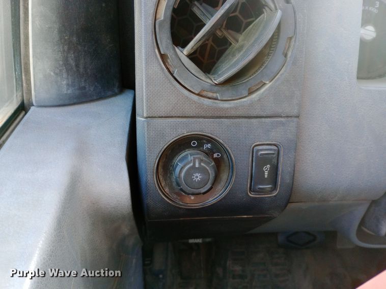 image for item EN8556 2012 Ford F550 Super Duty XL utility / service truck