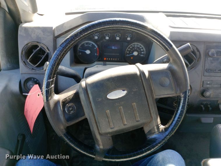 image for item EN8556 2012 Ford F550 Super Duty XL utility / service truck