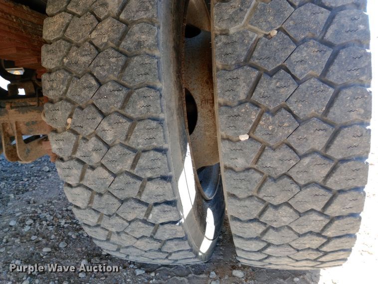 image for item EN8556 2012 Ford F550 Super Duty XL utility / service truck