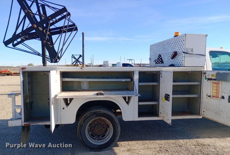 image for item EN8557 2012 Ford F450 Super Duty XL utility / service truck