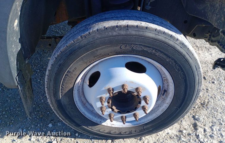 image for item EN8560 2012 Ford F450 Super Duty XL utility / service truck