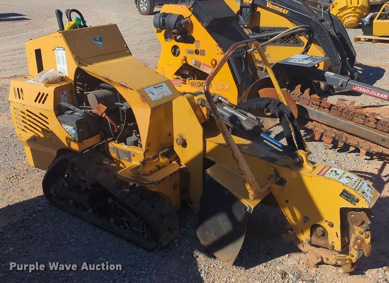 image for item EQ2497 2013 Vermeer SC30TX stump grinder