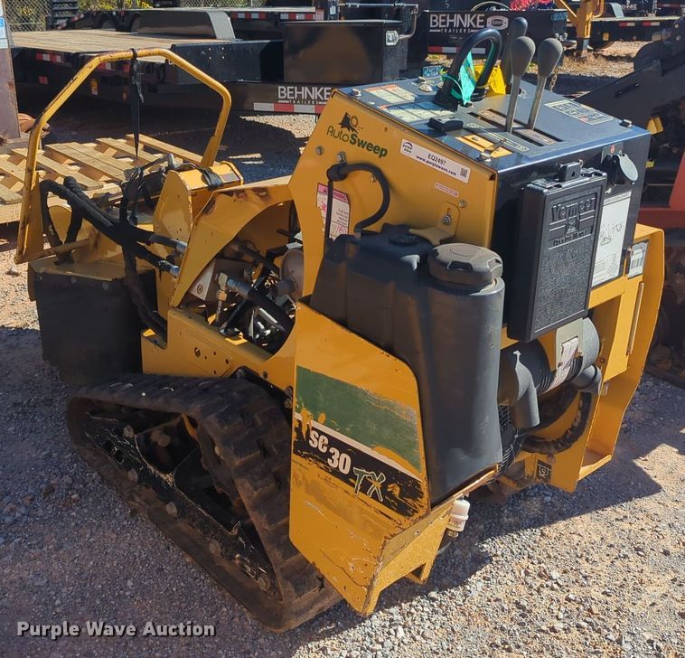 image for item EQ2497 2013 Vermeer SC30TX stump grinder