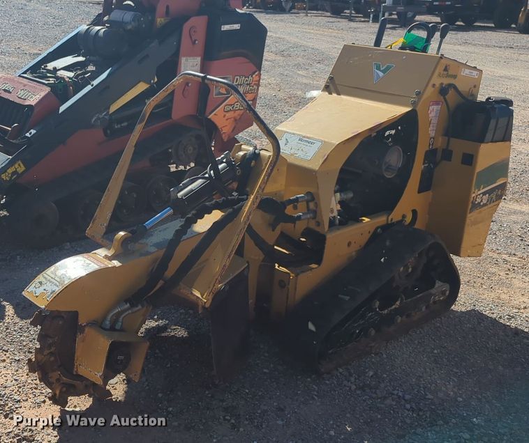 image for item EQ2497 2013 Vermeer SC30TX stump grinder