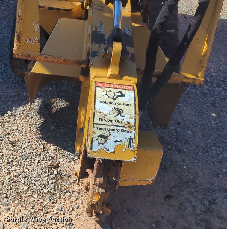 image for item EQ2497 2013 Vermeer SC30TX stump grinder