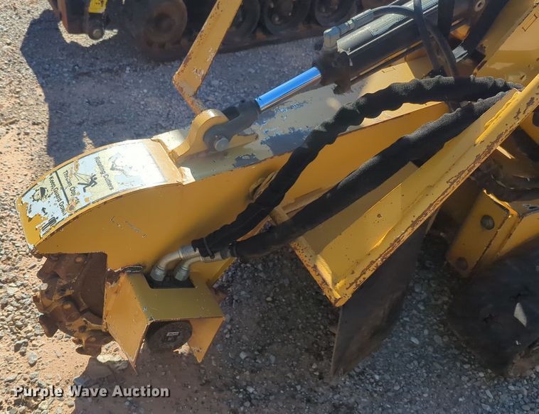 image for item EQ2497 2013 Vermeer SC30TX stump grinder