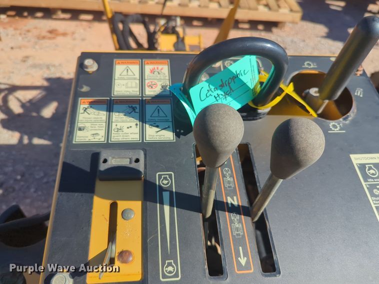 image for item EQ2497 2013 Vermeer SC30TX stump grinder