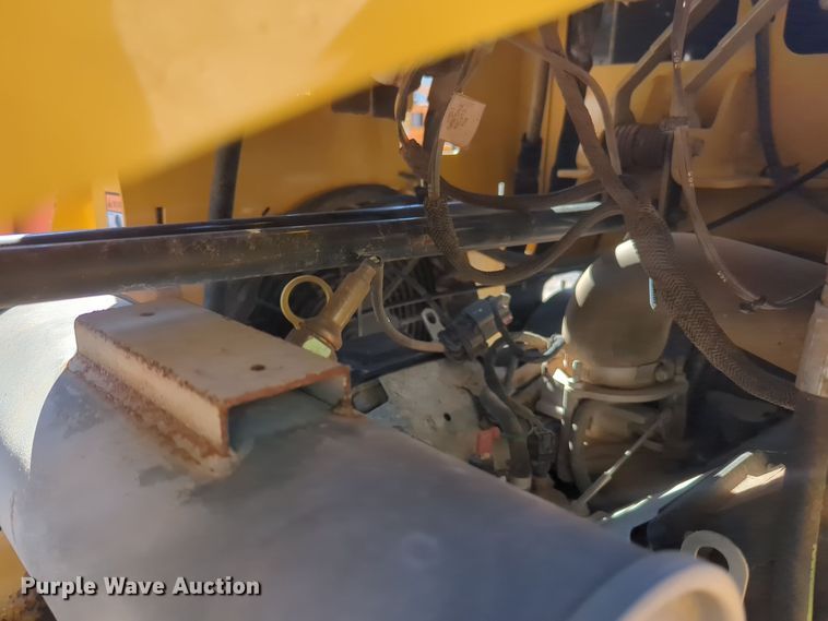 image for item EQ2497 2013 Vermeer SC30TX stump grinder