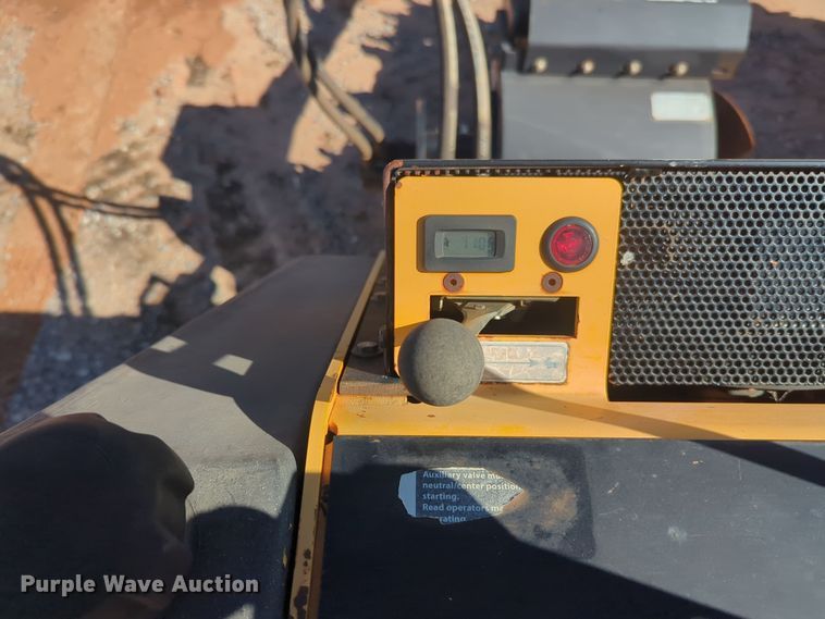 image for item EQ2498 2015 Morbark 120 trencher