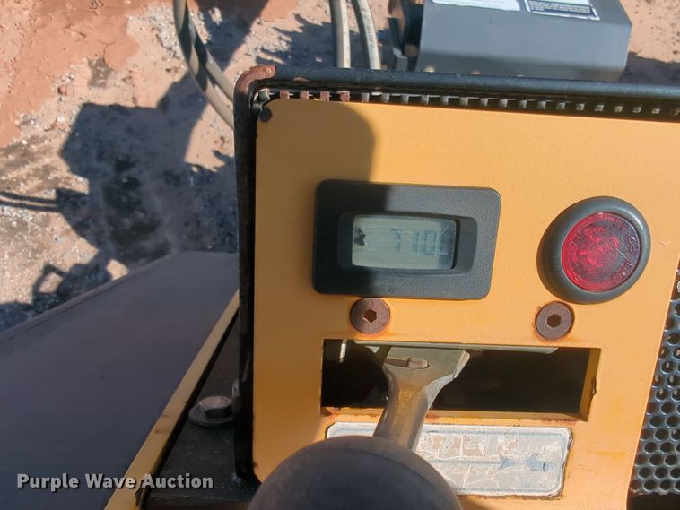 image for item EQ2498 2015 Morbark 120 trencher