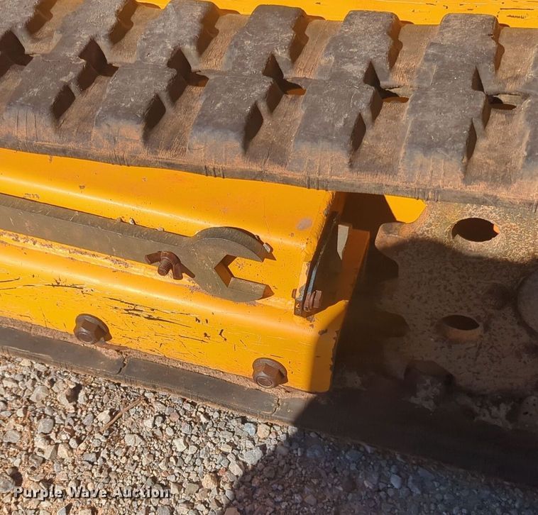 image for item EQ2498 2015 Morbark 120 trencher