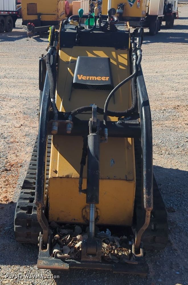 image for item EQ2499 2013 Vermeer S650TX compact utility loader