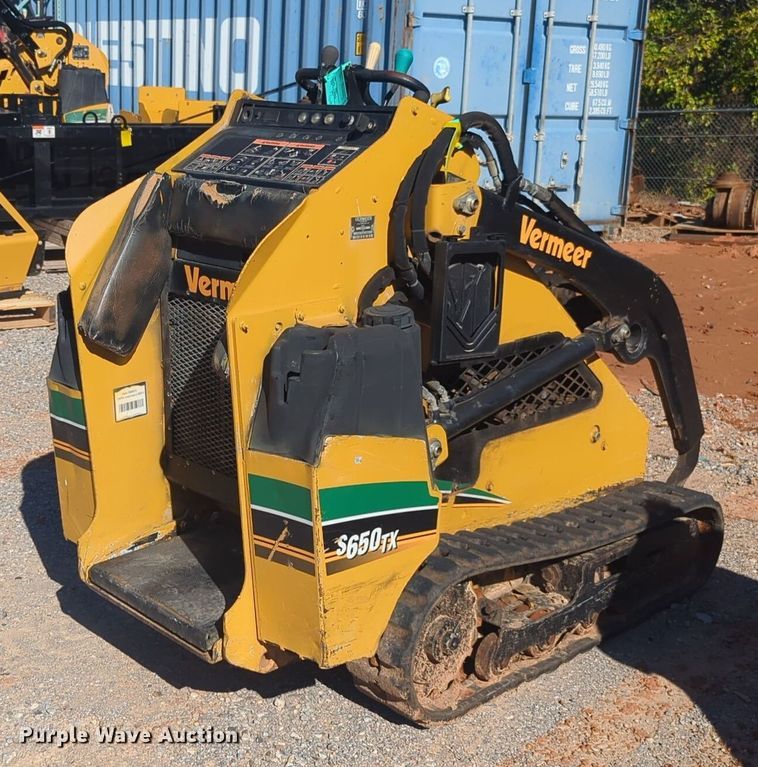 image for item EQ2499 2013 Vermeer S650TX compact utility loader