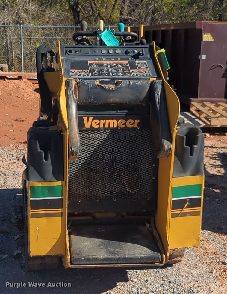 image for item EQ2499 2013 Vermeer S650TX compact utility loader