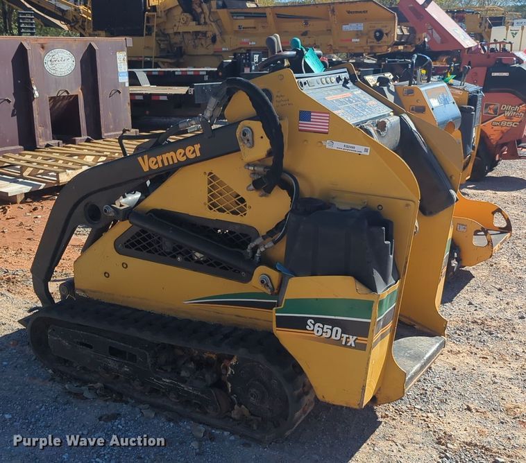 image for item EQ2499 2013 Vermeer S650TX compact utility loader