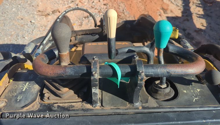 image for item EQ2499 2013 Vermeer S650TX compact utility loader