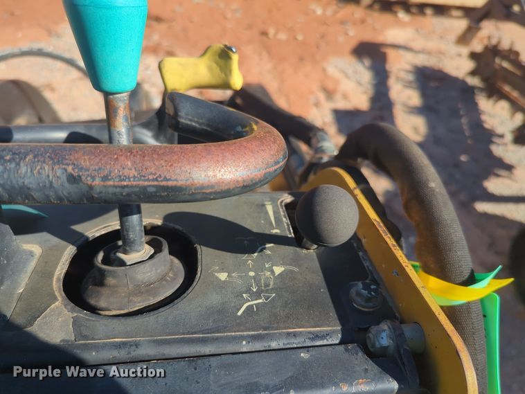 image for item EQ2499 2013 Vermeer S650TX compact utility loader