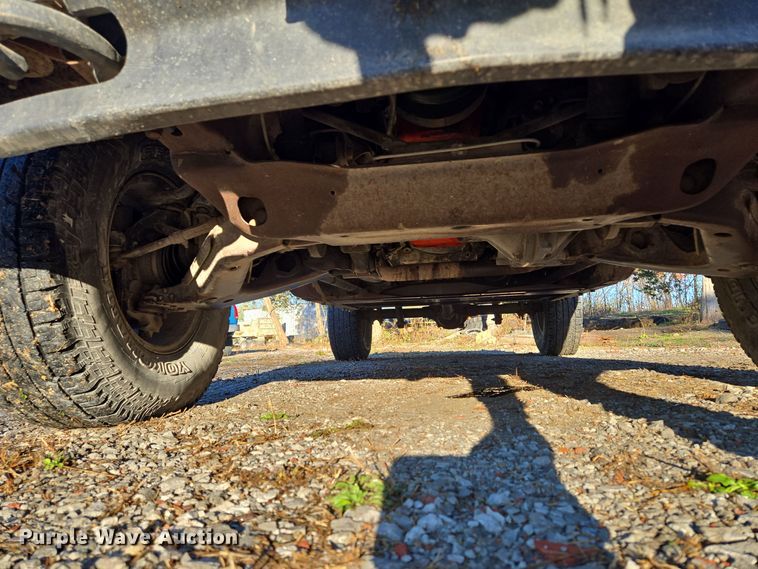 image for item EQ3573 1994 Chevrolet  K1500 pickup truck