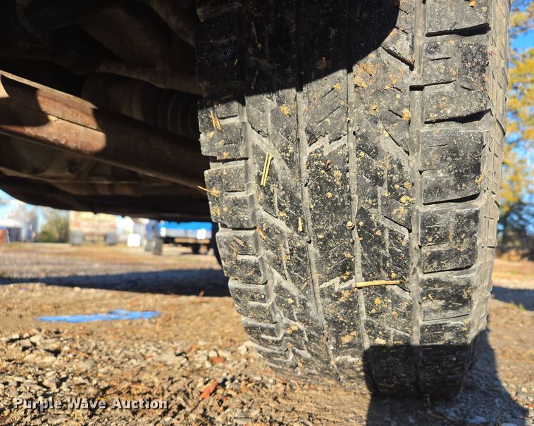 image for item EQ3573 1994 Chevrolet  K1500 pickup truck