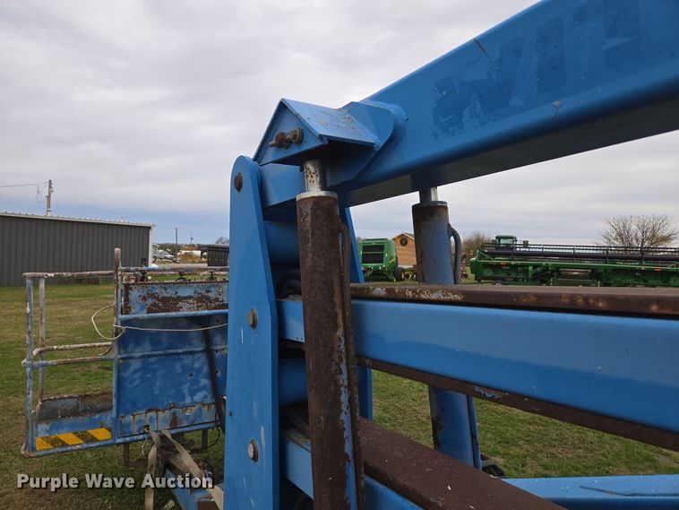 image for item EQ3593 1996 Genie  Z-45/22 boom lift