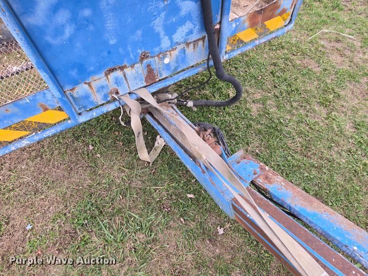 image for item EQ3593 1996 Genie  Z-45/22 boom lift