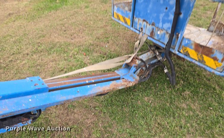 image for item EQ3593 1996 Genie  Z-45/22 boom lift