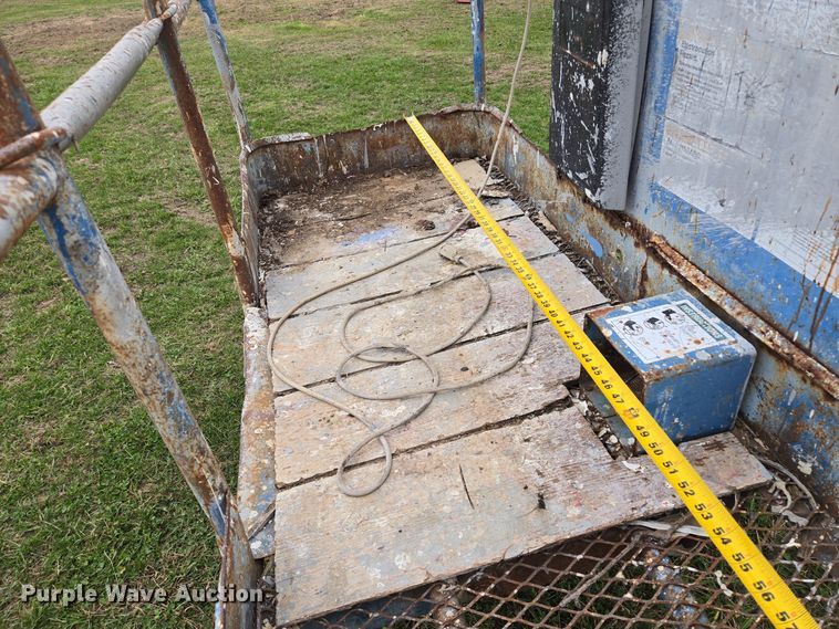 image for item EQ3593 1996 Genie  Z-45/22 boom lift