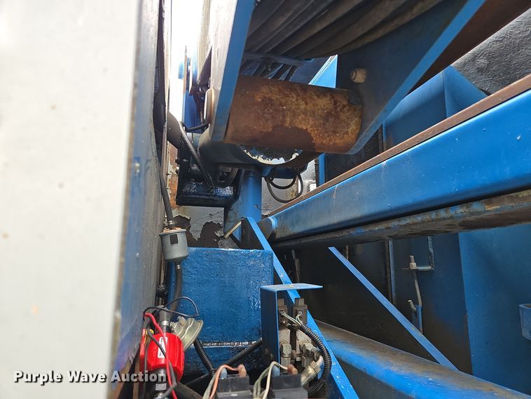 image for item EQ3593 1996 Genie  Z-45/22 boom lift
