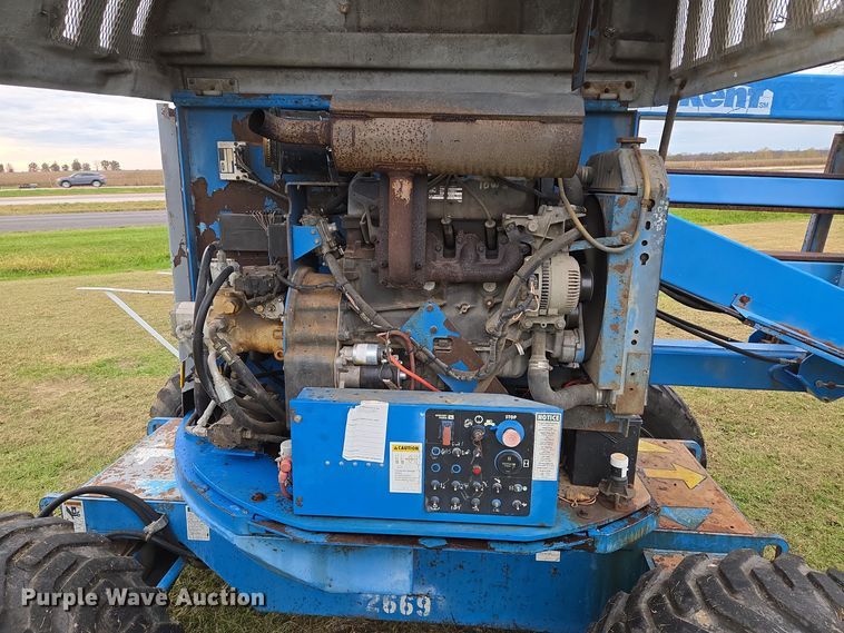 image for item EQ3593 1996 Genie  Z-45/22 boom lift