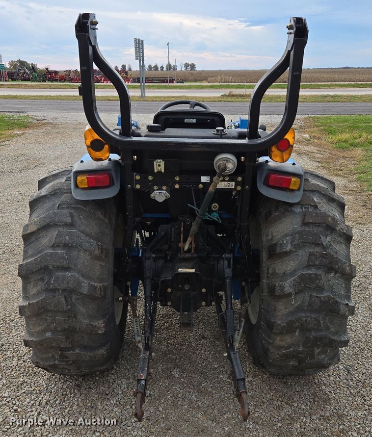 image for item EQ3596 Leading Solution  R4047 MFWD tractor