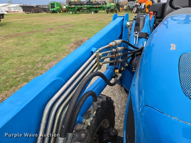 image for item EQ3596 Leading Solution  R4047 MFWD tractor