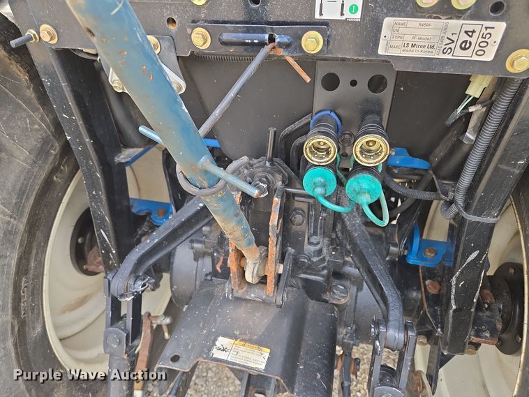 image for item EQ3596 Leading Solution  R4047 MFWD tractor