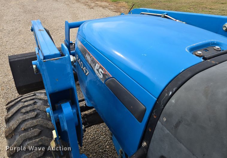 image for item EQ3596 Leading Solution  R4047 MFWD tractor