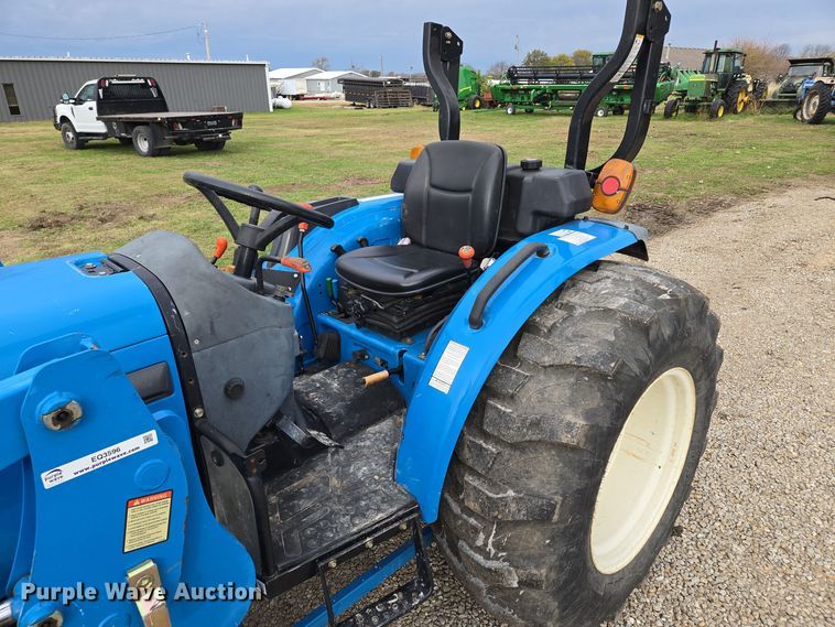 image for item EQ3596 Leading Solution  R4047 MFWD tractor