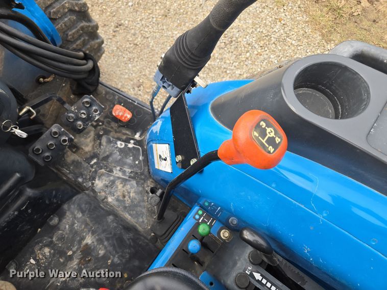 image for item EQ3596 Leading Solution  R4047 MFWD tractor