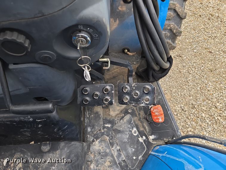 image for item EQ3596 Leading Solution  R4047 MFWD tractor