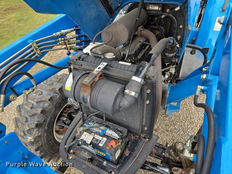 image for item EQ3596 Leading Solution  R4047 MFWD tractor