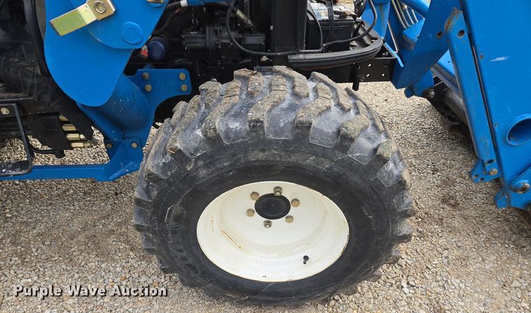 image for item EQ3596 Leading Solution  R4047 MFWD tractor