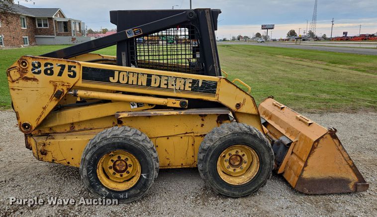 image for item EQ3598 1997 John Deere  8875 skid steer loader