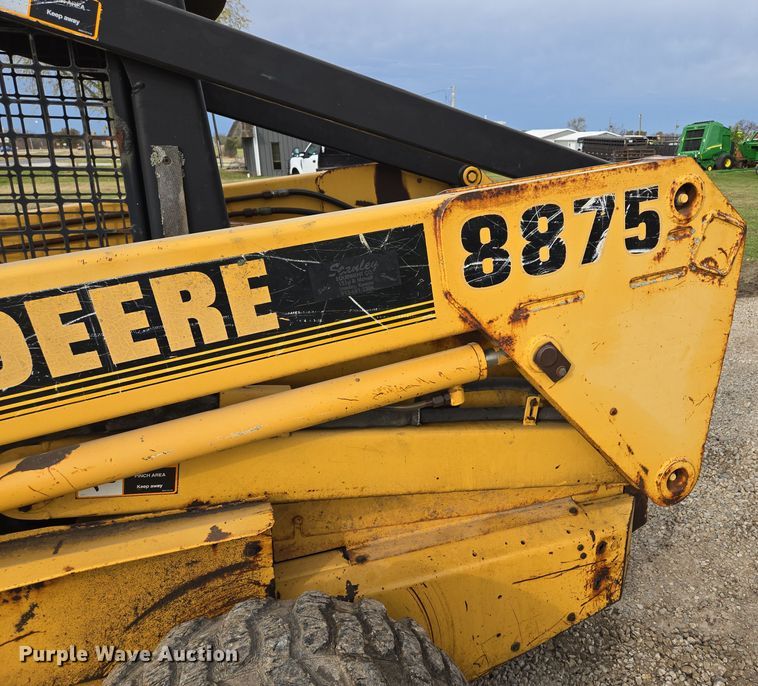 image for item EQ3598 1997 John Deere  8875 skid steer loader
