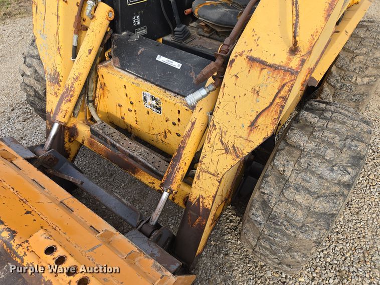 image for item EQ3598 1997 John Deere  8875 skid steer loader